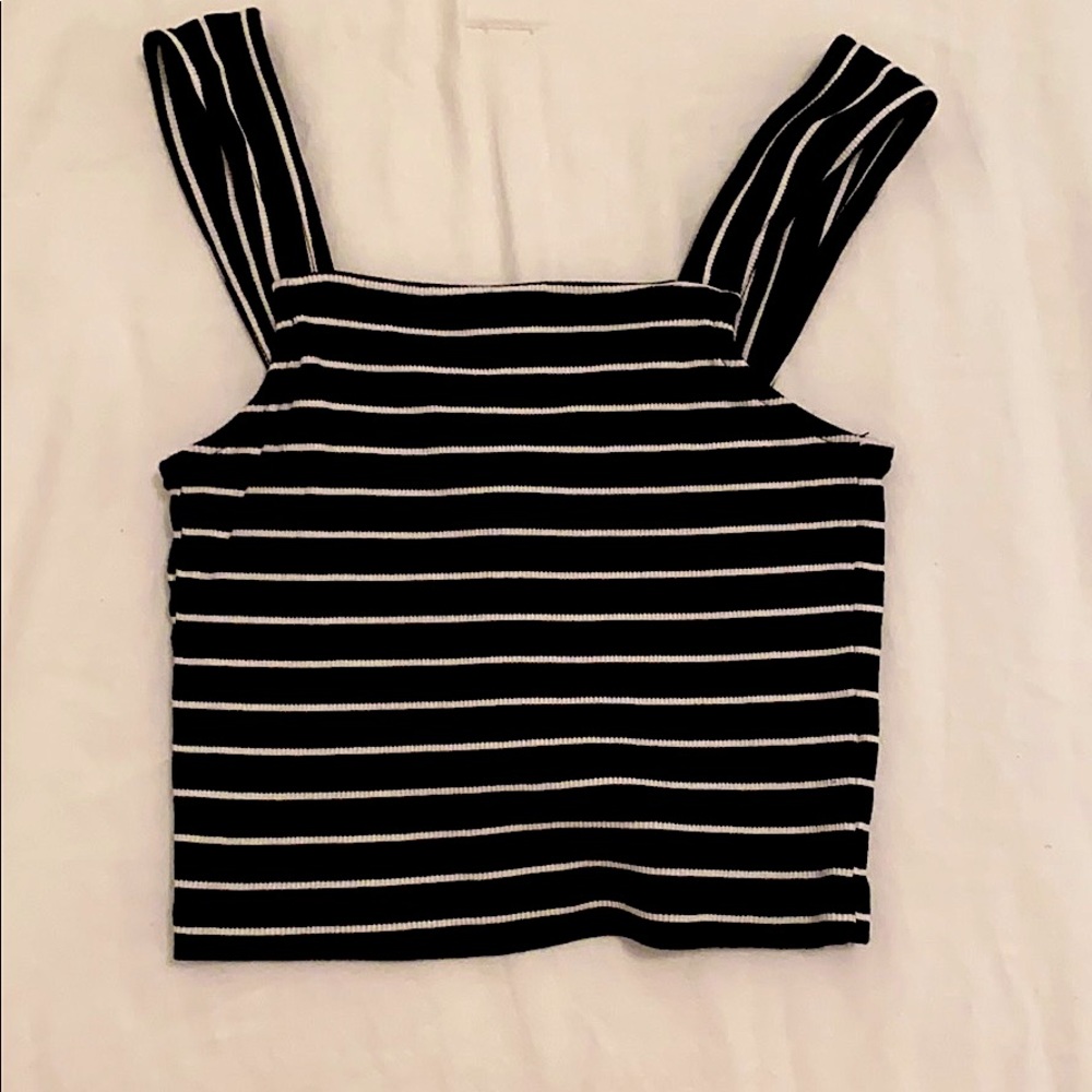 Forever 21 Black and White Striped Crop Top